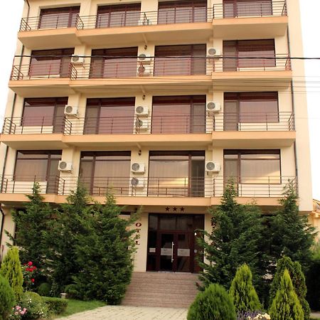 Hotel Cristal Năvodari Exteriör bild