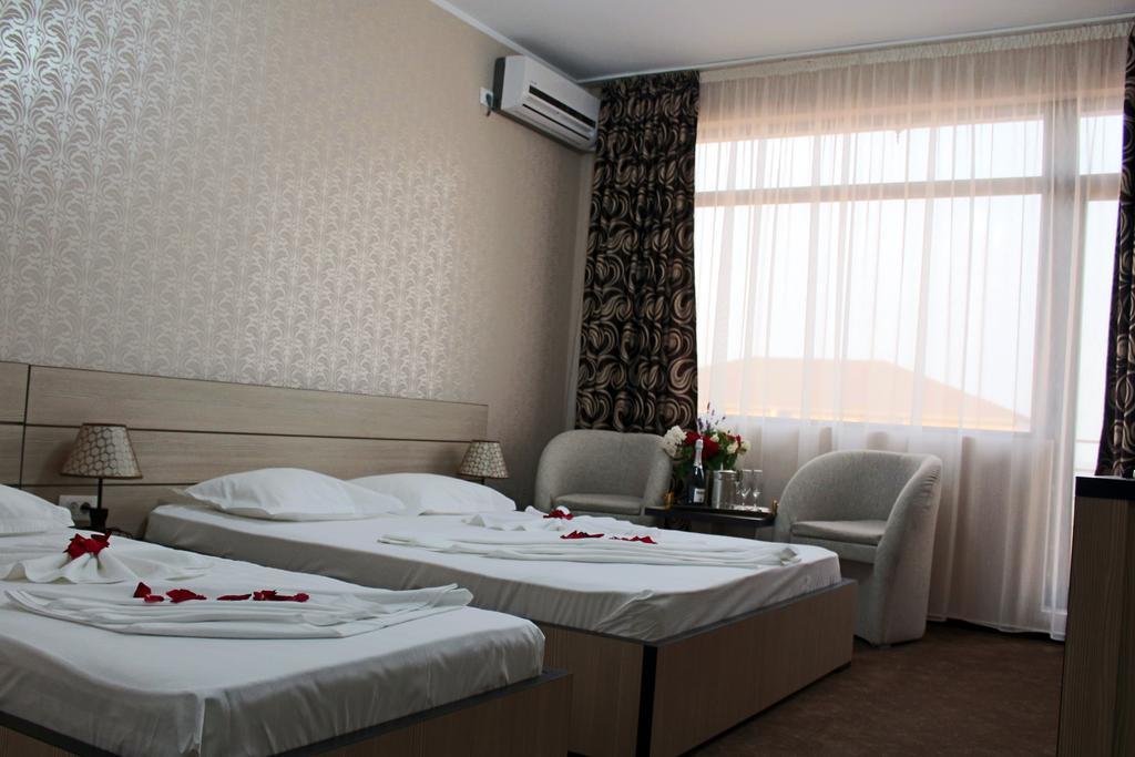 Hotel Cristal Năvodari Rum bild