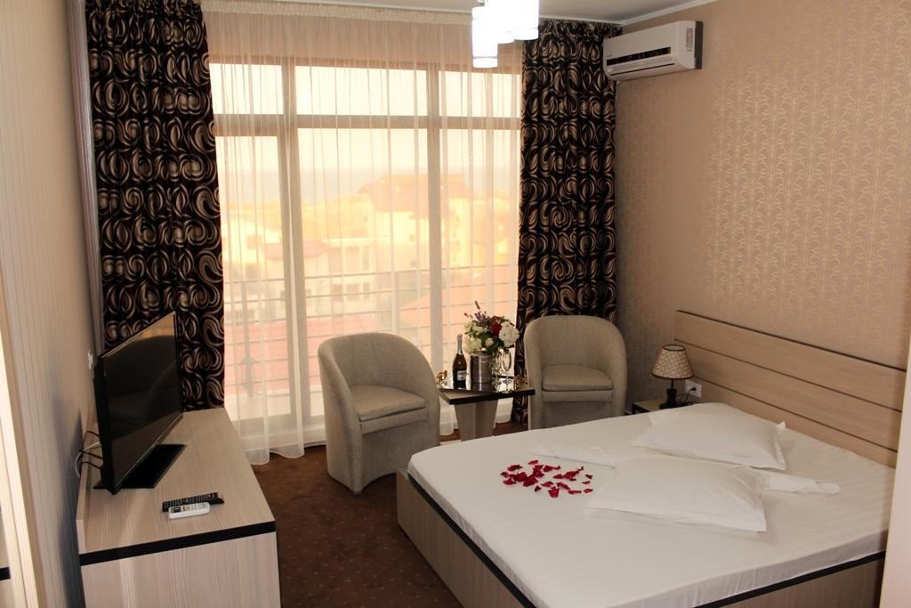 Hotel Cristal Năvodari Rum bild
